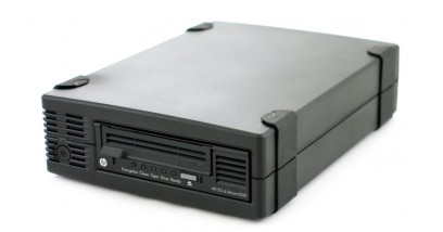 Ленточный привод HP StorageWorks Ultrium 6250 SAS Tape Drive, Ext. (Ultr 2,5/6,25TB; incl. Yosemite Server Backup Basic; 1data ctr, SAS cbl SFF8088/SFF8088)