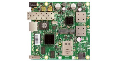 Маршрутизатор MikroTik RB922UAGS-5HPACD RouterBOARD with 720MHz Atheros CPU, 128MB RAM, 1xGigabit LAN, USB, 1xSFP, miniPCIe, SIM slot, built-in 5Ghz 802.11a/c 2x2 two chain wireless, 2xMMCX connectors, RouterOS L4