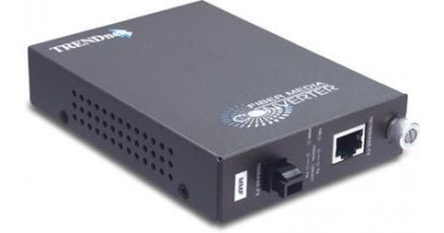 Многомодовый оптоволоконный медиа-конвертер с оптическим портом TRENDNET TFC-110MM 100Base-FX разъём MT-RJ, поддерживающим работу на расстоянии до 2 км, и Ethernet-портом 100Base-TX